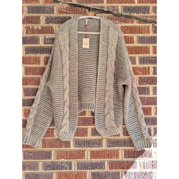 NWT* RAGA Sage Grey Cable Knit Cardigan Sweater - No Buttons -Size L - Picture 1 of 9
